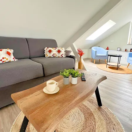 Spacieux Et Elegant Au Coeur De - Gare A Proximite 布尔堡