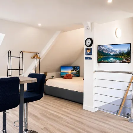 Spacieux Et Elegant Au Coeur De - Gare A Proximite Apartmán